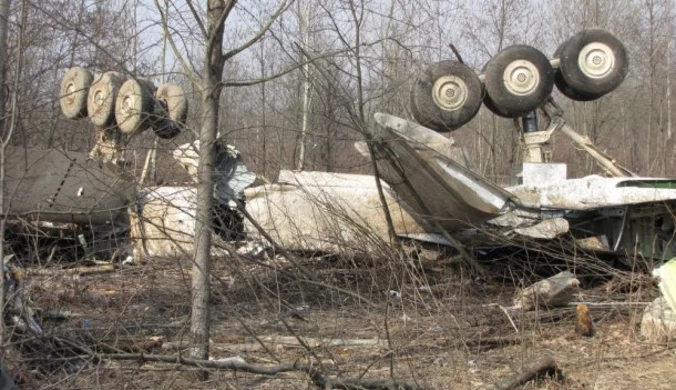 Kilometr przed pasem Tu-154 leciał za nisko?