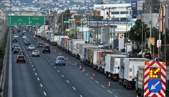 Grecja: Coraz gorsze skutki strajku transportowców