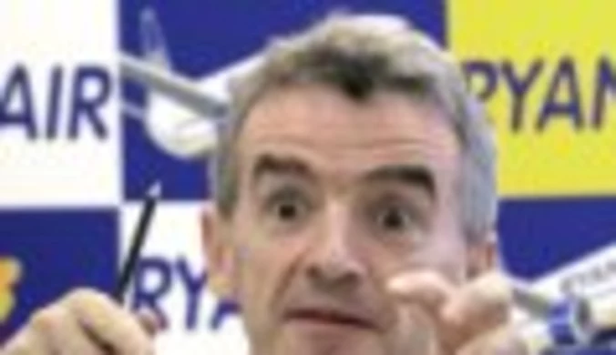 Ryanair: Zamiast 2. pilota inteligentna stewardesa