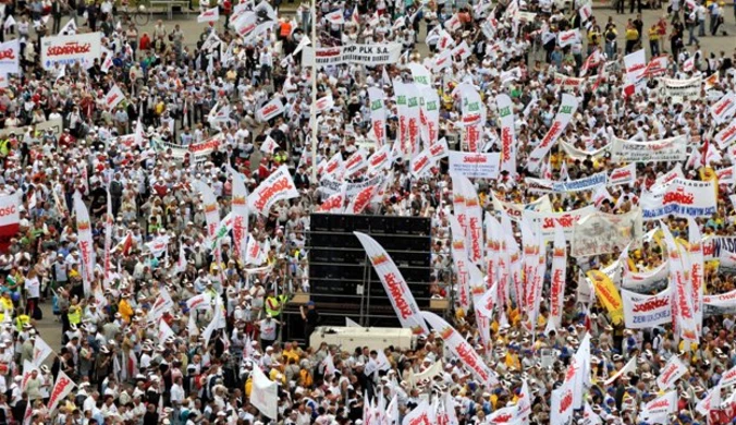 Manifestacja "Solidarności" - utrudnienia w stolicy