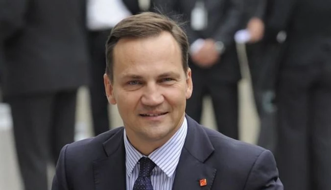 Sikorski: Łukaszenka powinien wziąć przykład z Jaruzelskiego