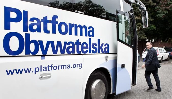 Dolnośląskie: Schetyna autobusem podróżował po regionie
