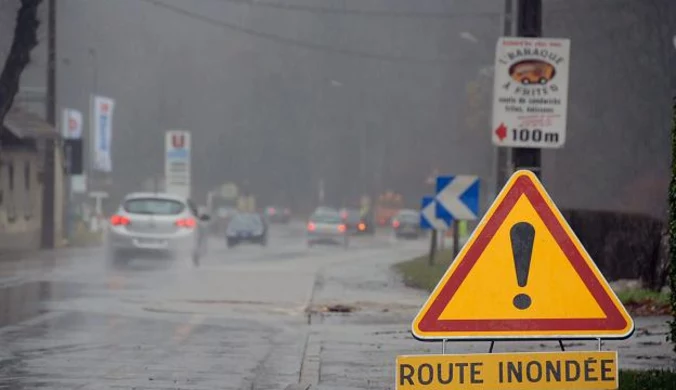 "Joachim" niszczy Europę Zach. Wykoleił się pociąg