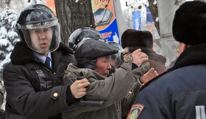 Kazachstan: Władze użyły broni, by rozproszyć demonstrację