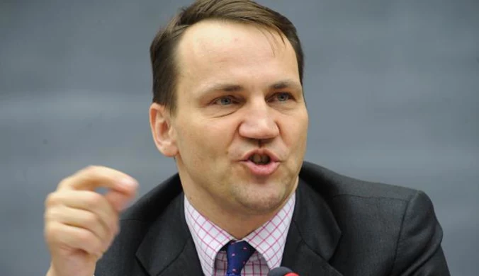 Sikorski: Czy mówienie o federacji jest zdradą Polski?