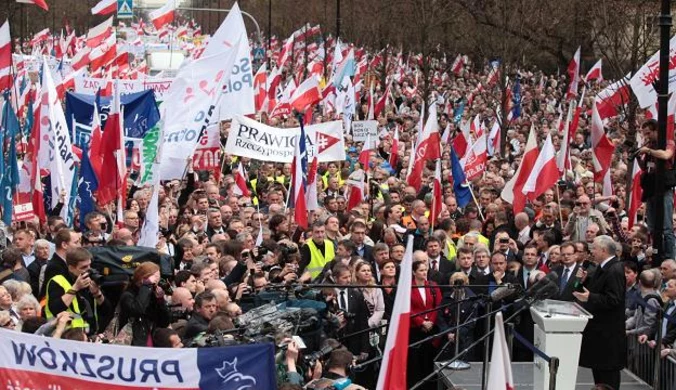 Sondaż TNS OBOP: 27 proc. - PO, 25 proc. - PiS