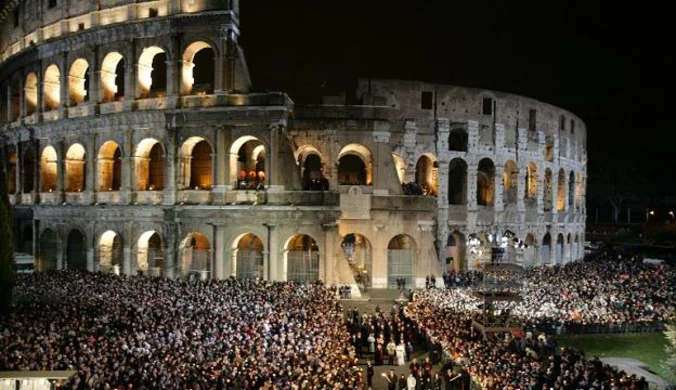 Eksperci odkryli, że Koloseum się przechyla