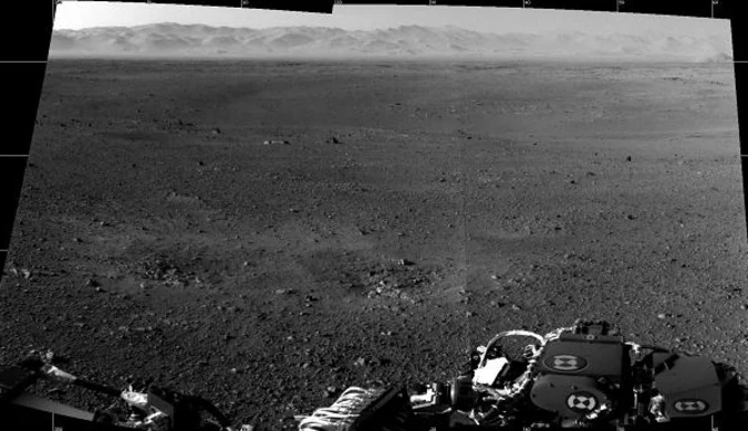 Curiosity przesłał pierwsze zdjęcia powierzchni Marsa