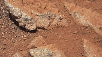 Łazik Curiosity znalazł koryto rzeki na Marsie