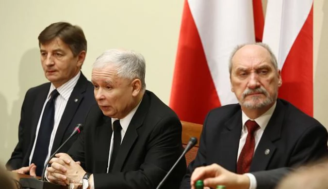 PiS żąda dymisji rządu. Nie będzie nadzwyczajnego posiedzenia Sejmu