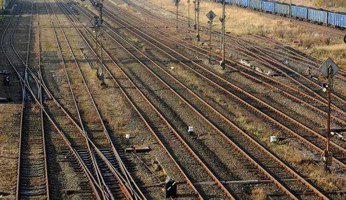 Kolejarze grożą strajkiem. Sparaliżują ruch przed Bożym Narodzeniem?