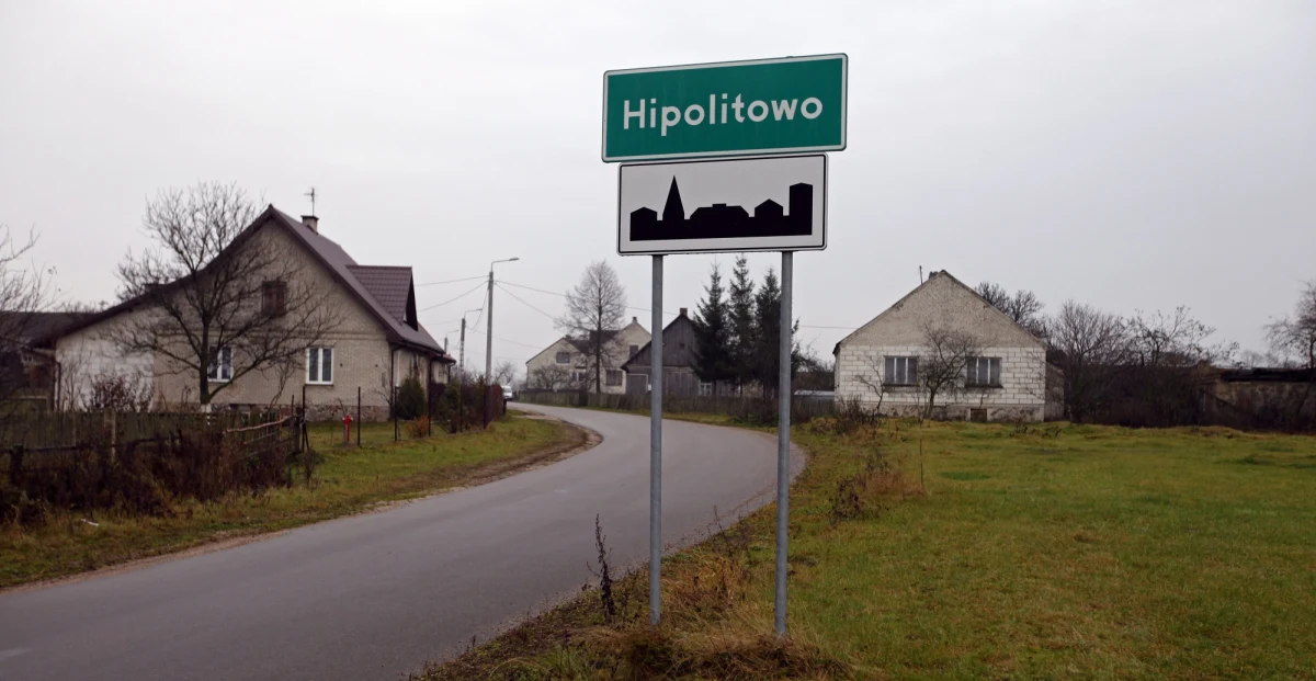 Przepisy są, nie ma empatii. Szokujące wyniki kontroli w sprawie tragedii w Hipolitowie na Podlasiu przedstawił dzisiaj Rzecznik Praw Dziecka. 41-letnia mieszkanka wsi jest podejrzana o zamordowanie pięciorga swoich dzieci. Rzecznik domaga się kar dla winnych zaniedbań. Urzędnicy wiedzieli bowiem o katastrofalnej sytuacji rodziny.