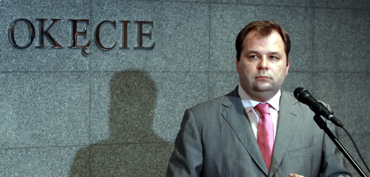 Rada Nadzorcza PLL LOT wybrała Sebastiana Mikosza na nowego prezesa spółki. Konkurs na nowego szefa naszego narodowego przewoźnika ogłoszono po grudniowym odwołaniu dotychczasowego prezesa, Marcina Piróga. Wymogi formalne w konkursie spełniło 27 kandydatów. Spotkania z nimi odbyły się pod koniec stycznia. 