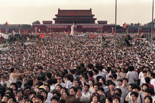 25. rocznica masakry na placu Tiananmen. "Sprawiedliwość za 4 czerwca!" - wydarzenia.interia.pl