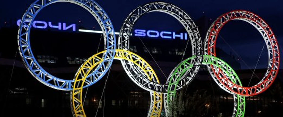 Rząd w Moskwie zdecydował, że Rosja przejdzie na czas zimowy. Premier Dmitrij Miedwiediew zmienia tym samym swoje własne postanowienie. Dwa lata temu będąc prezydentem zdecydował, że Rosji czas zimowy potrzebny nie jest. 