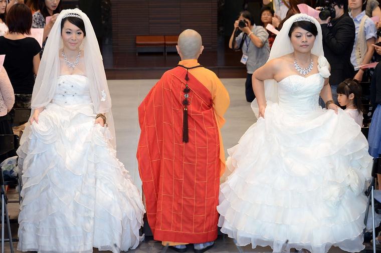 Tajwanki Wziely Buddyjski Slub Styl Zycia