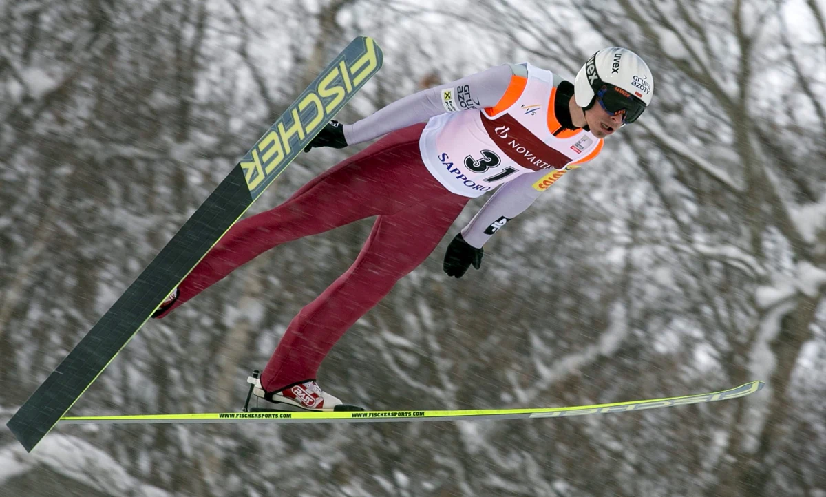 Przed nami kolejny weekend ze skokami narciarskimi. Dziś Polacy zaprezentują się w konkursie drużynowym Pucharu Świata w skokach narciarskich w niemieckim Willingen. Rywalizacja rozpocznie się o godzinie 14. Nasi skoczkowie będą walczyć o drugie z rzędu podium. 