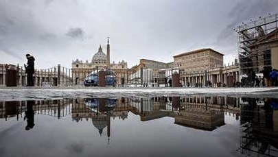Finansowe kłopoty Watykanu: Co zastanie nowy papież 