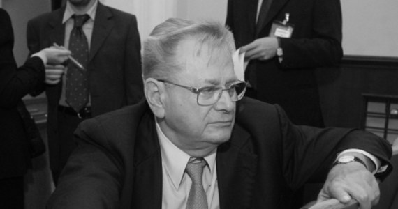Dziś rano zmarł Aleksander Gudzowaty. Był biznesmenem, prezesem Bartimpeksu - spółki działającej na rynku gazowym, jednym z najbogatszych Polaków przełomu XX i XXI wieku. Miał 75 lat. Od wielu lat był poważnie chory. 