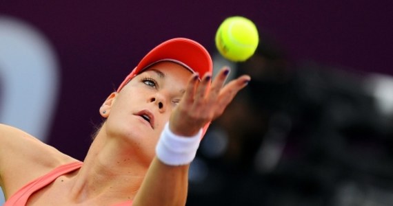 Agnieszka Radwańska powalczy dziś z Dunką Karoliną Woźniacką o trzeci w karierze awans do półfinału turnieju tenisowego w Dausze. Polka ma z byłą liderką rankingu WTA ujemny bilans, ale w poprzednim sezonie z nią wygrywała.
