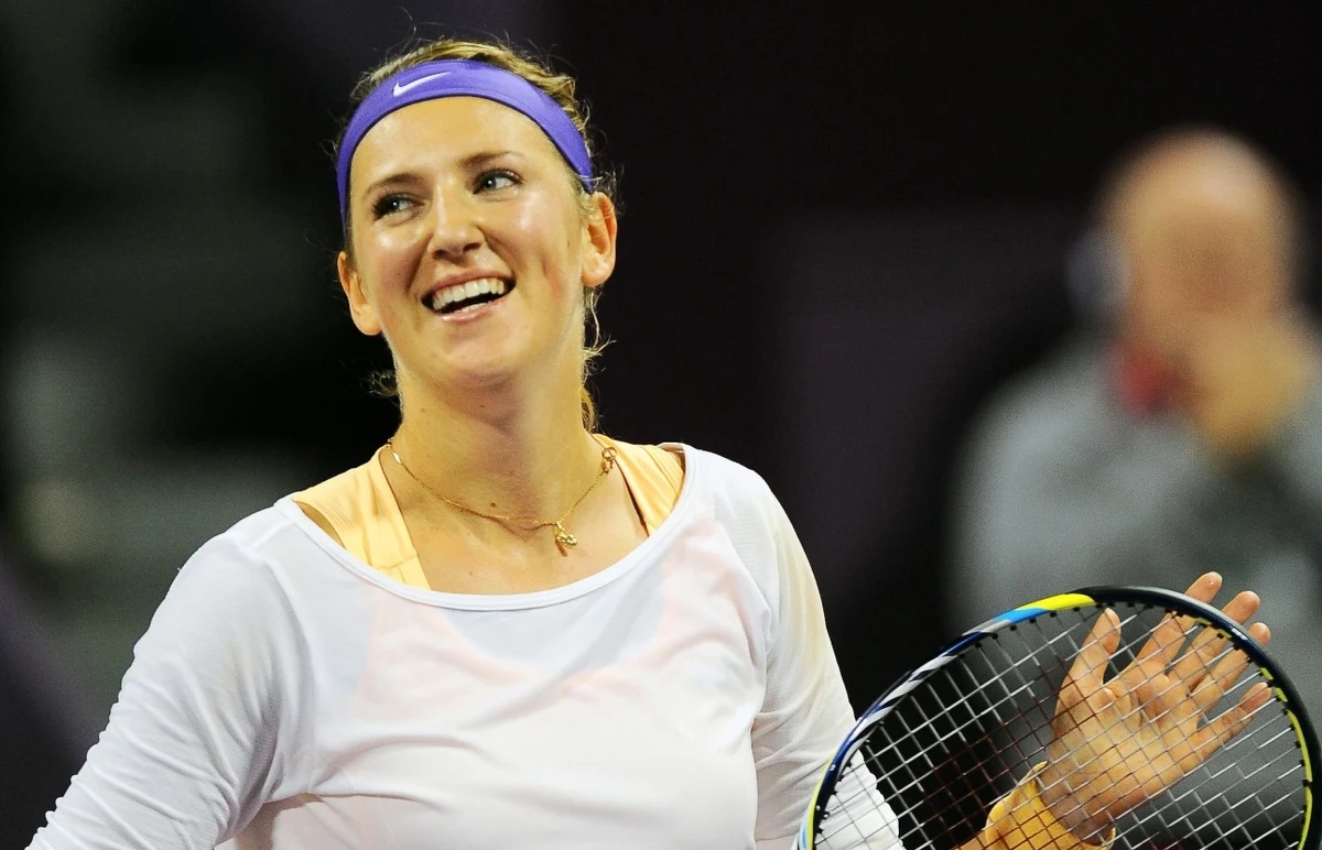 Agnieszka Radwańska przegrała mecz o awans do finału turnieju w Dausze. Liderka rankingu tenisistek Wiktoria Azarenka pokonała Polkę 6:3, 6:3. 