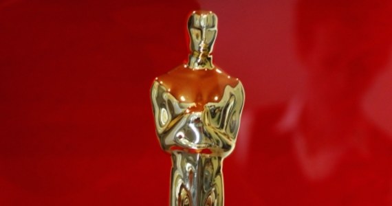 Aż 5856 członków Amerykańskiej Akademii Filmowej wybiera laureatów Oscarów w 24 kategoriach. Dziś ostatni dzień głosowania. Specjalnych kart - jak oka w głowie - strzeże teraz specjalnie wynajęta kancelaria prawna. 