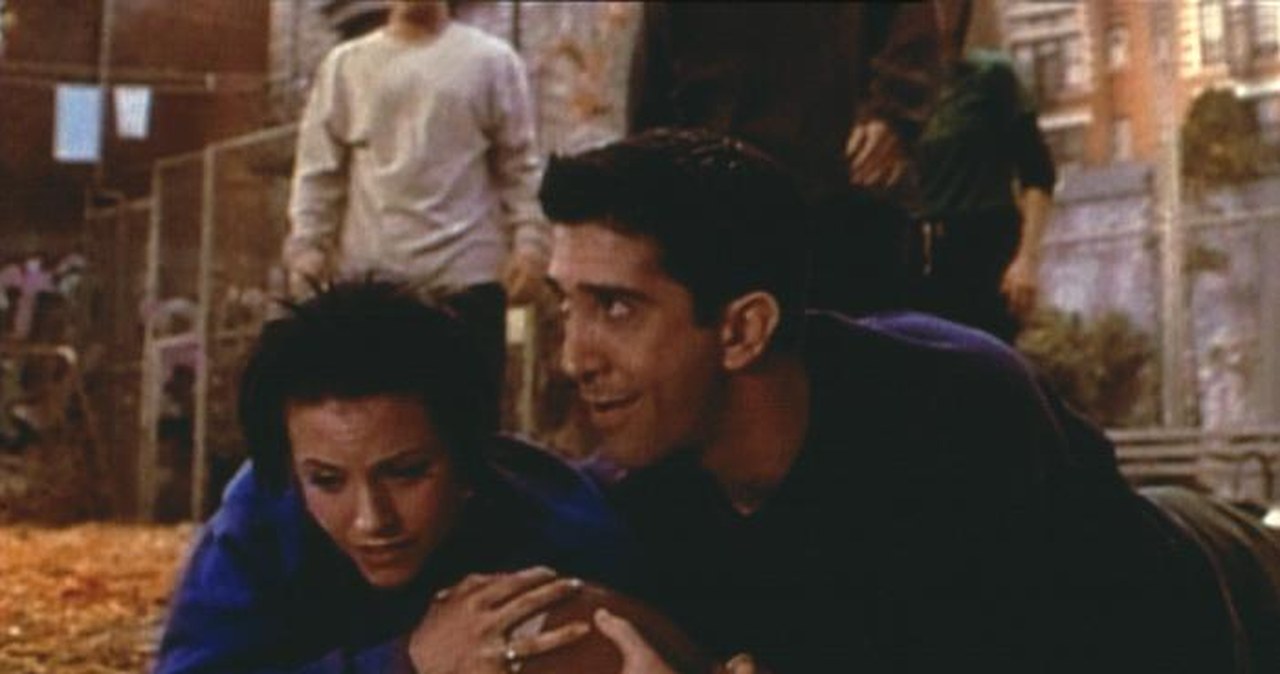 Przyjaciele - Sezon 1, Odcinek 20: "The One with the Evil Orthodontist"