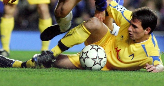 Do opłakanego w skutkach faulu doszło podczas meczu rumuńskiej ekstraklasy piłkarskiej. Zawodnik FC Vaslui Żiwko Milanow stracił pięć zębów po tym, jak rywal z CFR Cluj Cadu kopnął go w twarz.