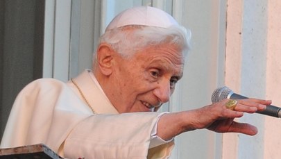 "L'Osservatore Romano" o Benedykcie XVI: To wielki człowiek naszych czasów