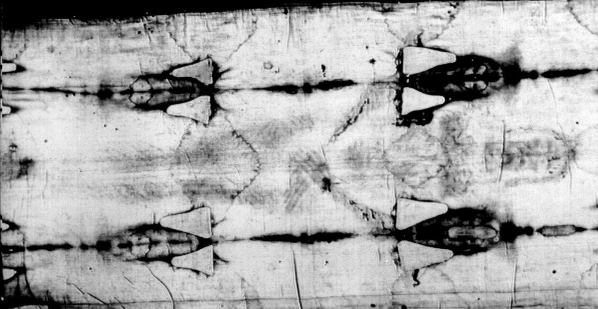 Przed swą abdykacją Benedykt XVI wyraził zgodę na drugie w historii telewizyjne wystawienie Całunu Turyńskiego. Widzowie na całym świecie będą mogli go zobaczyć w technice HD w Wielką Sobotę 30 marca.