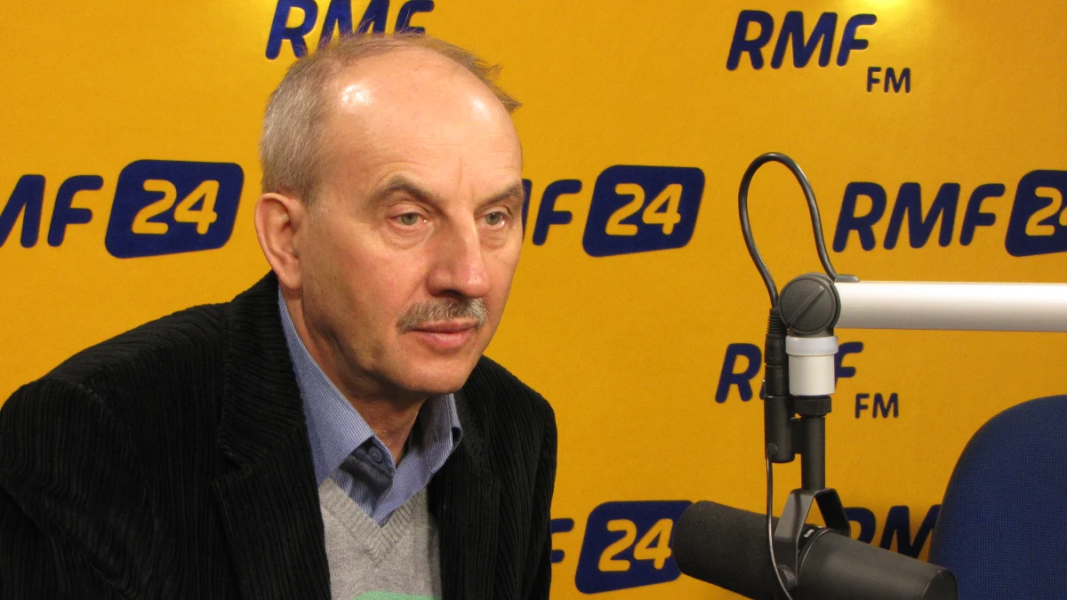 "To możliwe, żeby przeżyć 30 godzin w warunkach, w jakich zaginęli polscy himalaiści. Ale w tym konkretnym wypadku nie można już mieć nadziei. Jeśli przez cały dzień nikogo nie zauważono, to znaczy, że nikogo tam już nie ma" - mówi himalaista Leszek Cichy o zaginionych na Broad Peaku Macieju Berbece i Tomaszu Kowalskim. "Na szczycie musiało nastąpić gwałtowne osłabienie. Adrenalina, która pchała ich na wierzchołek, skończyła się dokładnie na szczycie" - przypuszcza gość Kontrwywiadu RMF FM.