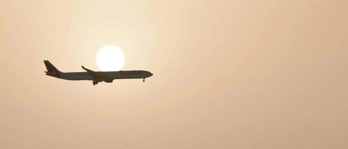 Do nietypowego incydentu doszło na pokładzie maszyny saudyjskich linii lotniczych. Pasażer został wyprowadzony z pokładu po tym, jak zaczął protestować przeciwko obecności stewardesy, której nie towarzyszył na pokładzie męski członek rodziny.