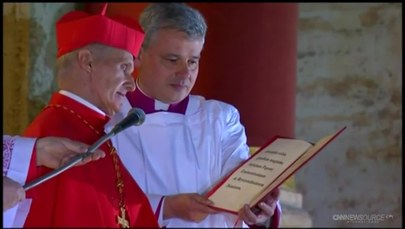 Kardynał protodiakon ogłasza imię nowego papieża