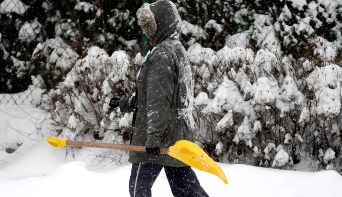 Synoptycy nie dają nadziei na to, żeby zima była w odwrocie. Chociaż w środę przyjdzie do nas wiosna, to będzie ona tylko astronomiczna. Za oknem zobaczymy śnieg, i to w dużej ilości. 