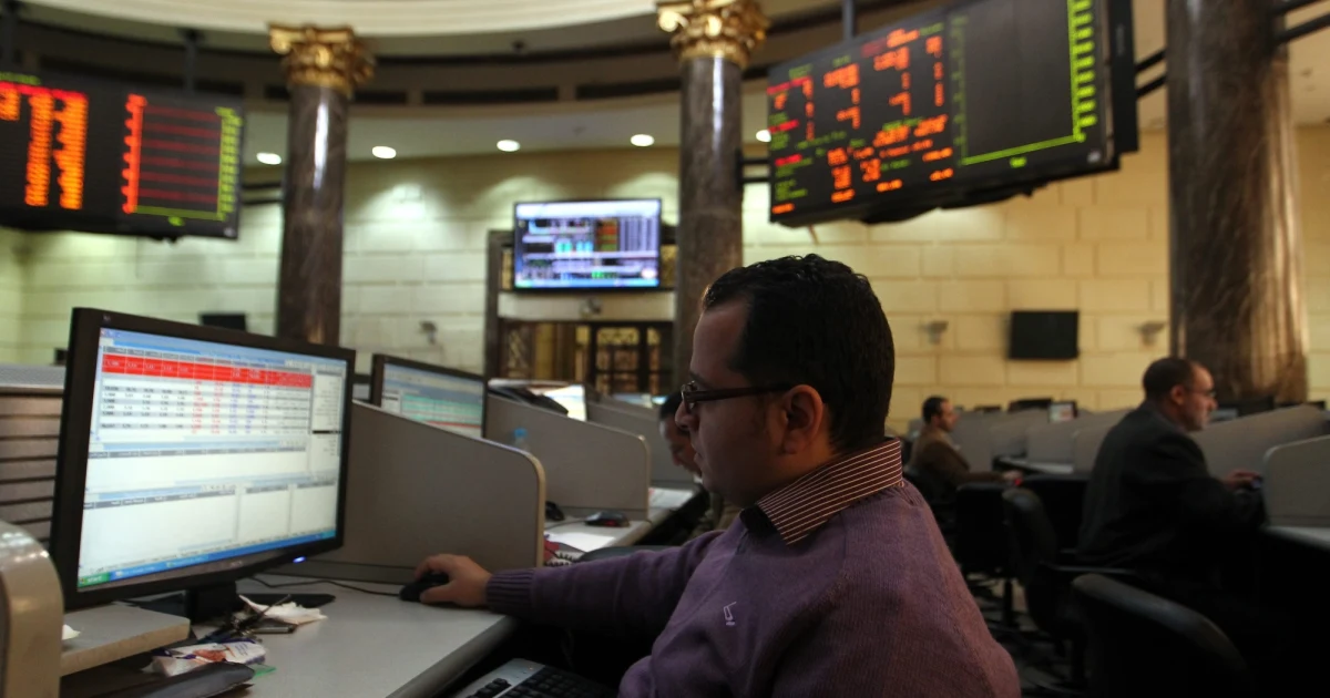 Agencja ratingowa Standard and Poor's obniżyła rating Cypru do poziomu CCC i ostrzegła przed niewypłacalnością kraju. Nikozja zabiega u zagranicznych kredytodawców o pakiet pomocowy, który ma uratować zagrożony upadkiem sektor bankowy wyspy.