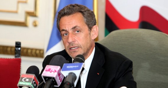 Były prezydent Francji Nicolas Sarkozy usłyszał zarzut wyłudzenia pieniędzy od schorowanej osoby w podeszłym wieku. Francuska prokuratura podejrzewa, że wzbogacił się o 6 milionów euro kosztem najbogatszej kobiety tego kraju - miliarderki Liliane Bettencour, która jest współwłaścicielką wielkiego koncernu kosmetycznego "L’Oreal".