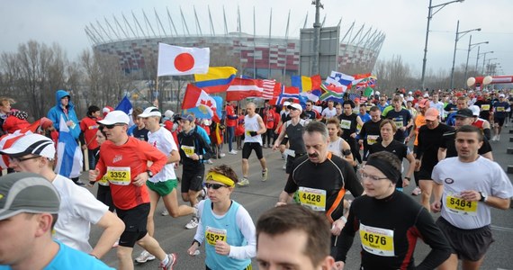 O godzinie 10 ruszy 8. Półmaraton Warszawski. Z tego powodu kierowcy muszą liczyć się z utrudnieniami w ruchu. Część ulic w stolicy zostanie czasowo zamknięta. 