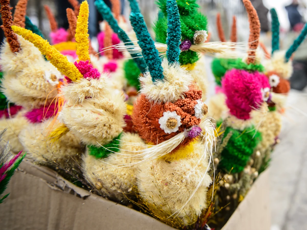 W Kościele katolickim rozpoczyna się Wielki Tydzień - ostatni przed Wielkanocą. W inaugurującą go Niedzielę Palmową wierni wspominają uroczysty wjazd Jezusa do Jerozolimy. Najważniejszym akcentem w obchodach jest święcenie palm i uroczyste procesje. 