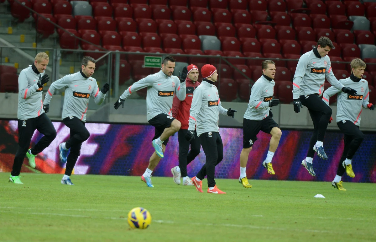 Po ostatnim meczu naszych piłkarzy część kibiców wprost mówi, że lodowaty prysznic w postaci utraty punktów w meczu z San Marino przydałby się polskiej reprezentacji. A jeśli ktoś naprawdę wierzy w zwycięstwo pół-amatorów z maleńkiego kraju, może spróbować swoich sił w zakładach bukmacherskich.