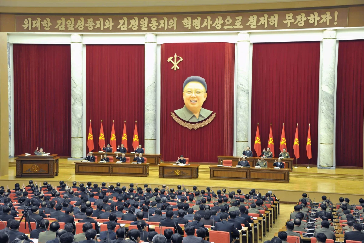 Korea Północna nie wpuściła pracowników z Południa do znajdującego się na jej terytorium kompleksu przemysłowego Kaesong. Zgodziła się natomiast na wyjazd przebywających tam obywateli Korei Południowej - informują władze w Seulu. 