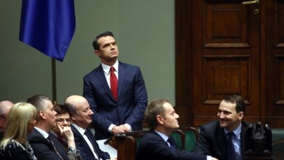 Puste ławy sejmowe podczas debaty nad losem ministra Nowaka