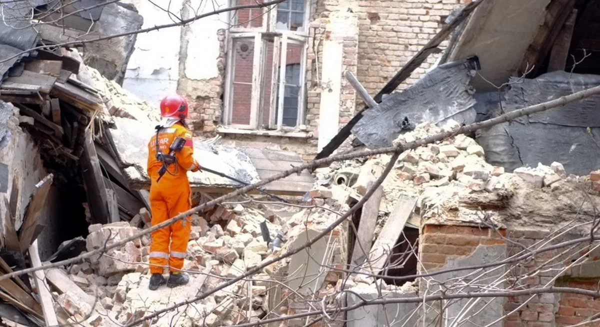 Pod gruzami zawalonej kamienicy przy ul. Struga w Łodzi nikogo nie znaleziono. Jak informuje reporterka RMF FM Agnieszka Wyderka, ratownicy zakończyli już przeszukiwanie terenu.