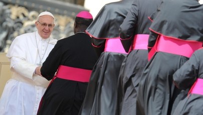 Papież Franciszek dobrał sobie doradców. Wskazał 8 kardynałów 