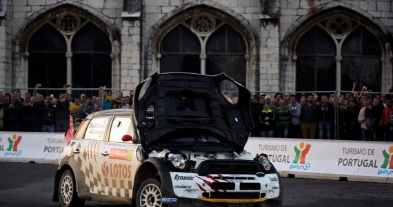 Michał Kościuszko (Mini WRC) zajmuje siódmą pozycję w klasyfikacji generalnej po ośmiu odcinkach specjalnych Rajdu Portugalii, czwartej rundy samochodowych mistrzostw świata. Prowadzi Francuz Sebastien Ogier (VW Polo WRC), do którego Polak traci 5.33,7. 