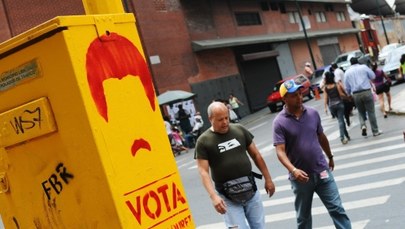 Wenezuelczycy poszli do urn. Wybierają nowego prezydenta 