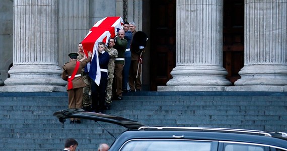 Ponad dwa tysiące zaproszonych gości weźmie udział w uroczystościach pogrzebowych Margaret Thatcher. Do Londynu na pogrzeb byłej premier Wielkiej Brytanii nie przyjedzie żaden z byłych, żyjących prezydentów USA.