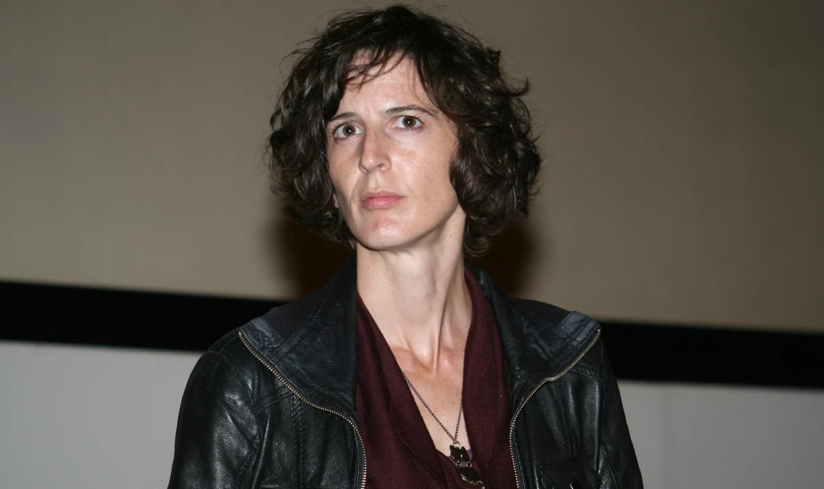 „Piszę kolejny scenariusz. To jest film, którego akcja będzie toczyć się wyłącznie w Polsce. Nie będzie już związany ze śmiercią” – zdradziła festiwalowej publiczności irlandzka reżyserka Norah McGettigan. Jej najnowszy film „Sanctuary” jest w gronie 11 produkcji, które walczą o nagrodę w konkursie filmów polskich na festiwalu Off Plus Camera.