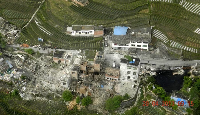Apel chińskich władz po trzęsieniu ziemi