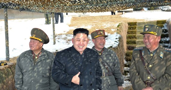 "Korea Płn. przemieściła kolejne dwie wyrzutnie rakiet na swoje wschodnie wybrzeże" - podała południowokoreańska agencja Yonhap, powołując się na źródła wojskowe. Podkreślono, że to może oznaczać, iż reżim w Phenianie przygotowuje się do nowej próby rakietowej.