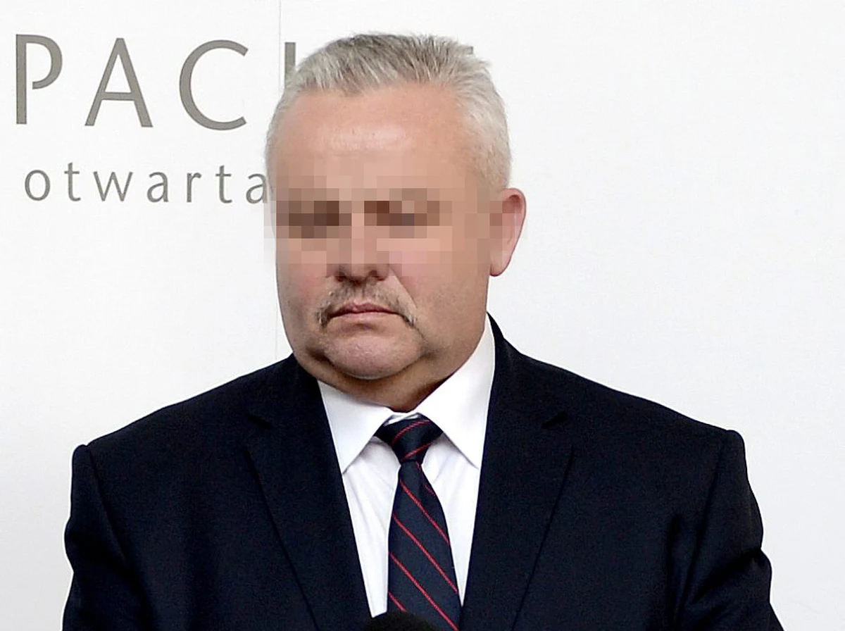 Marszałek woj. podkarpackiego Mirosław K., który jest podejrzany o korupcję i płatną protekcję, opuścił dziś areszt w Lublinie. Został zwolniony po wpłaceniu 60 tys. złotych poręczenia majątkowego.